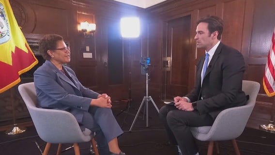 LA Mayor Karen Bass ?actively in discussion? with SEIU, LAUSD