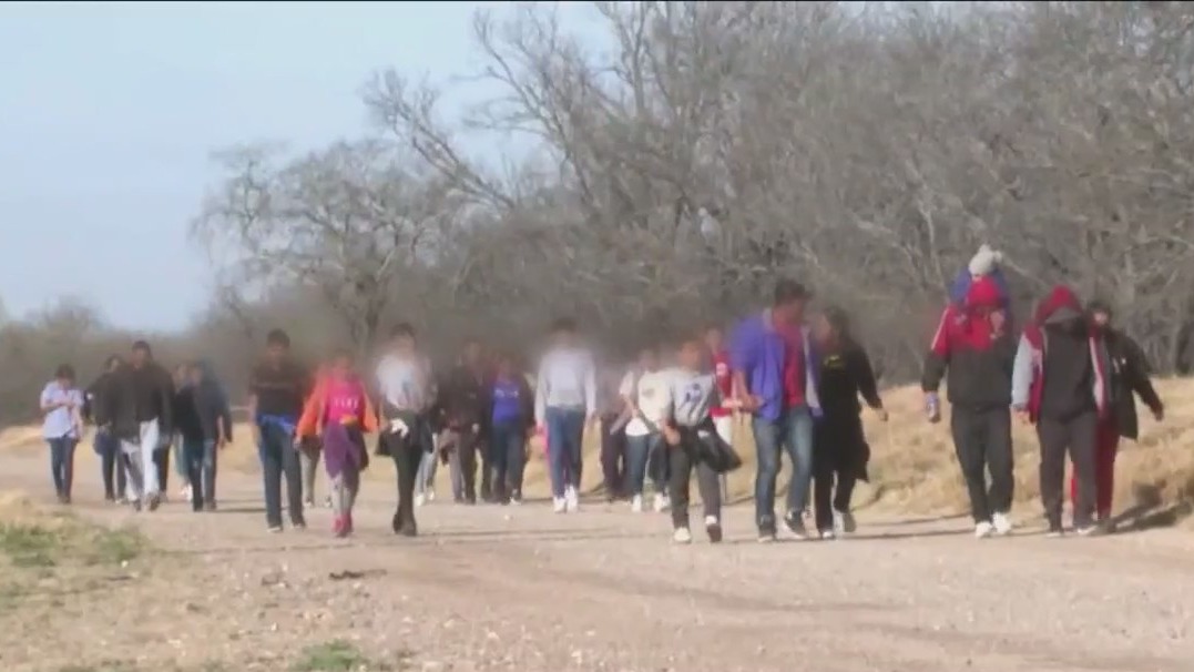 Border battle intensifies among U.S. lawmakers