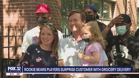 Rookie Bears players surprise Chicago family with grocery delivery