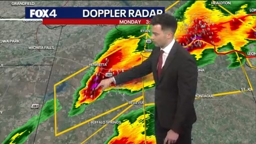 Parts of Dallas-Fort Worth under Tornado Watch
