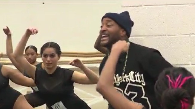 Major choreographer teaches Gwinnett students