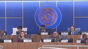 Chicago Board of Education approves controversial budget plan, avoids shutdown