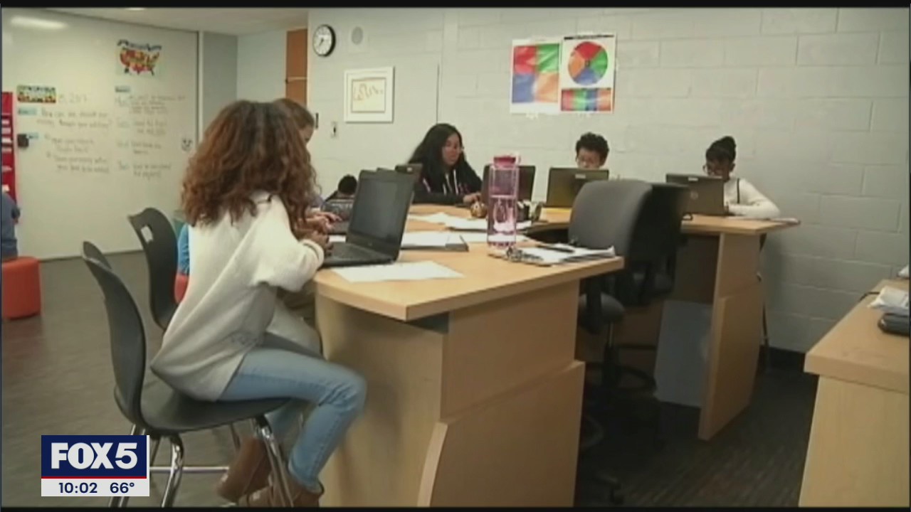 On first day of school, NYC DoE reveals it can't guarantee live online classes