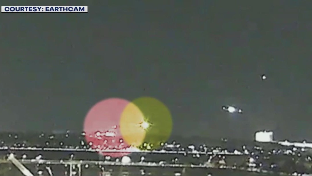 DC plane crash: Recovery efforts underway