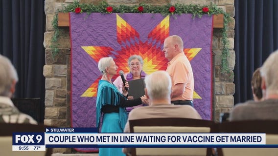 Couple who met in line waiting for COVID-19 vaccine get married