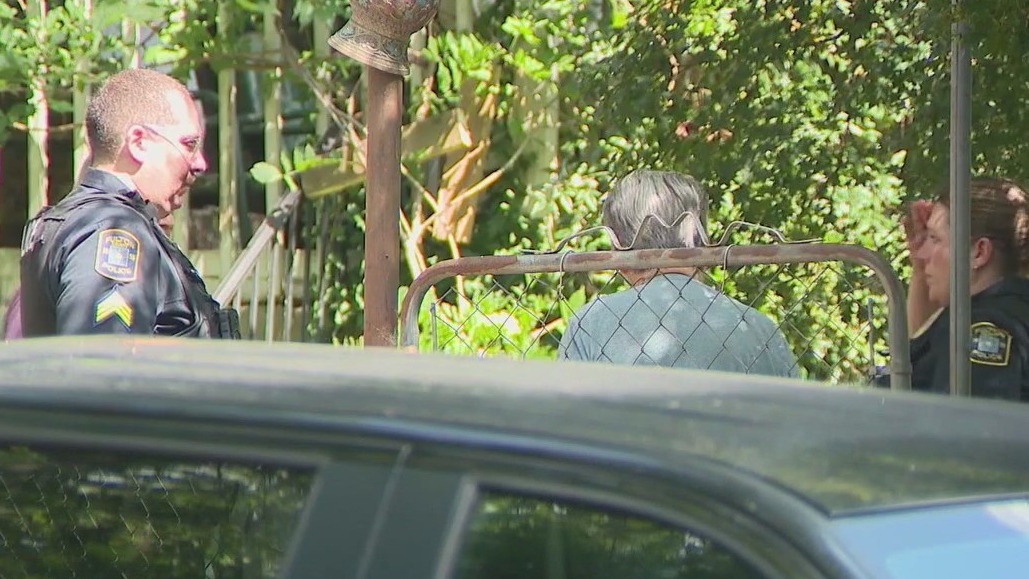 Investigators return to scene of Union City dog attack | FOX 5 Atlanta