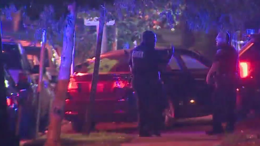 Milwaukee stolen vehicle chase, driver sought