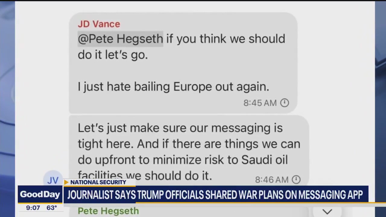 Journalist apparently added to war plan text chain