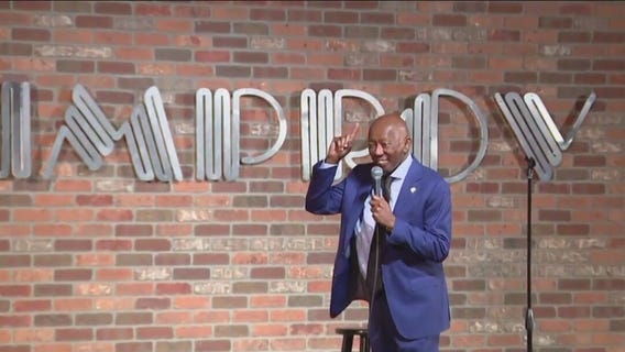 Sylvester Turner performs standup comedy (2023)