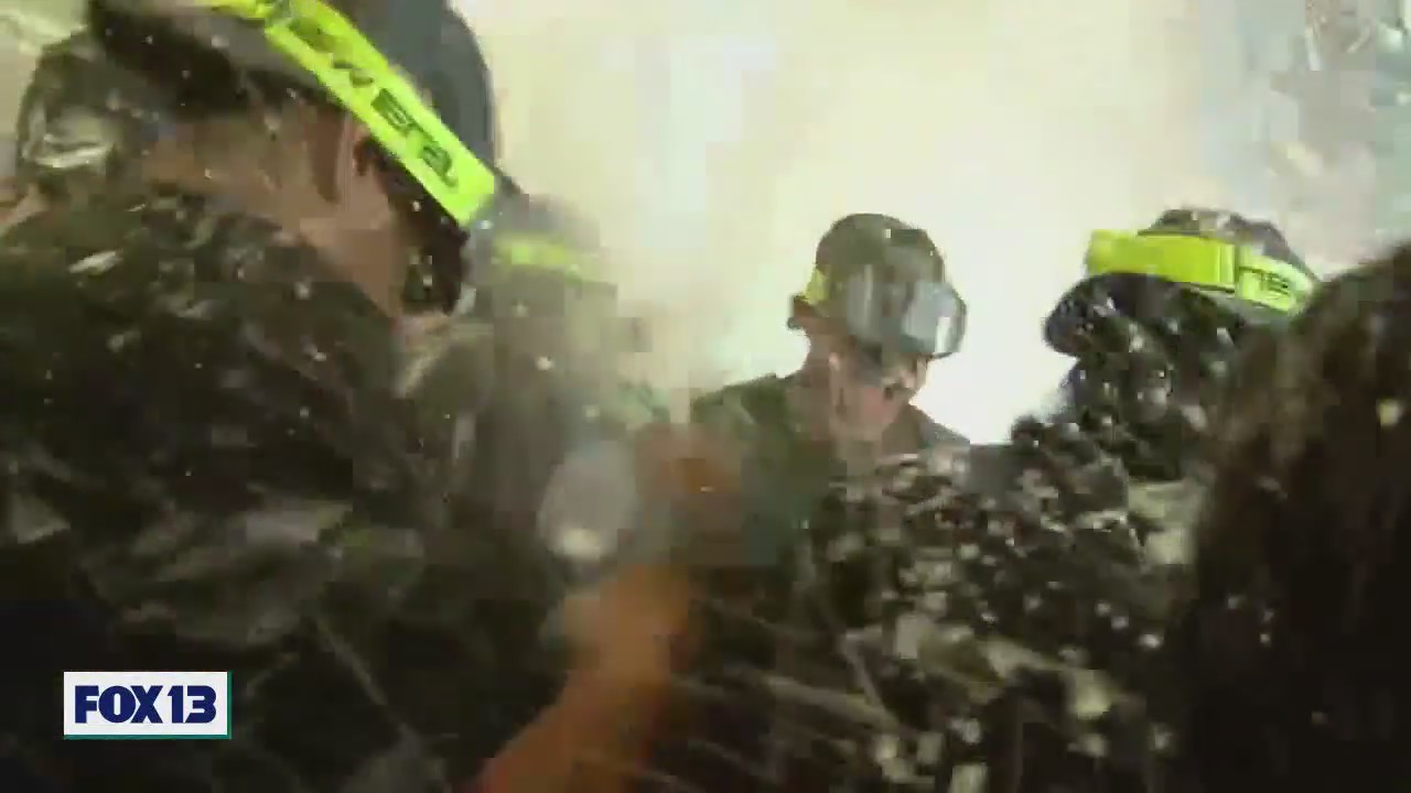 Mariners celebrate ALCS berth after marathon win