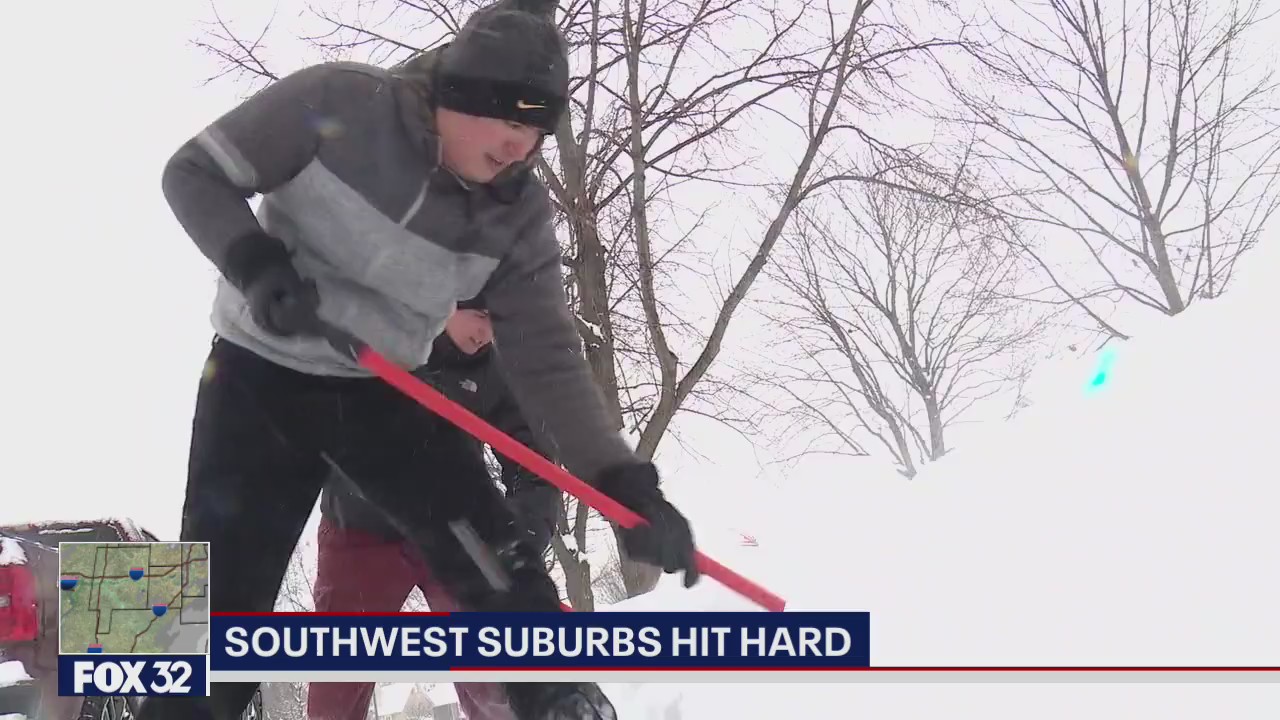 Chicago's southwest suburbs hit hard by snow