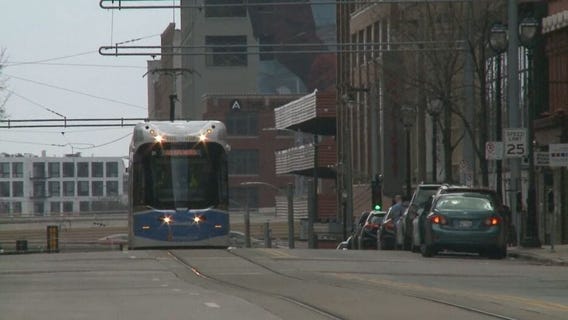 Milwaukee streetcar strugges, city in financial hole