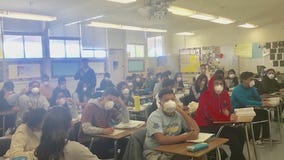 High school criticized for keeping students in smokey classroom