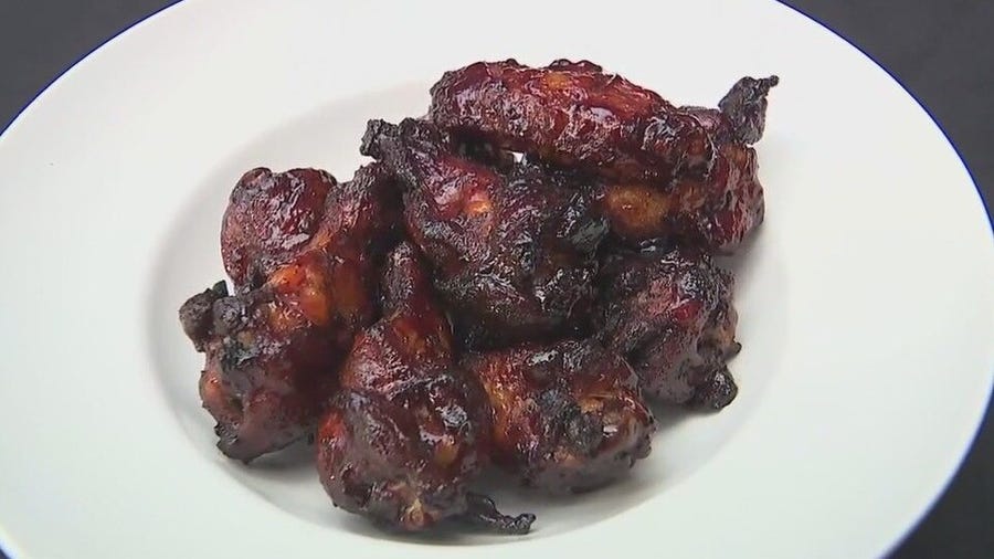 Sanders BBQ fires up the plaza with Thanksgiving favorites and a sneak peek at Sanders Prime