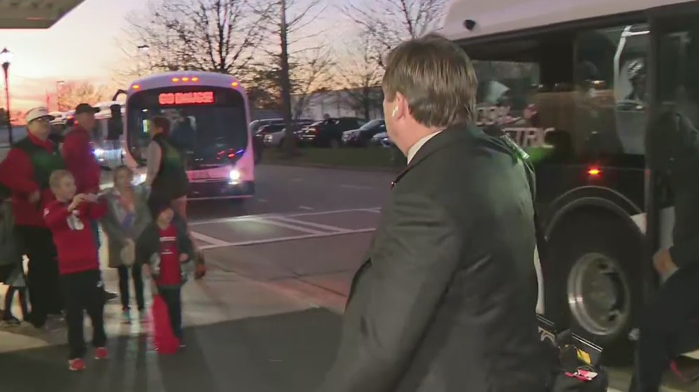 UGA arrives at airport