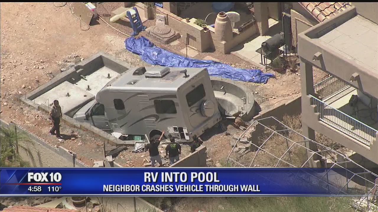 RV crashes into pool under construction in Fountain Hills