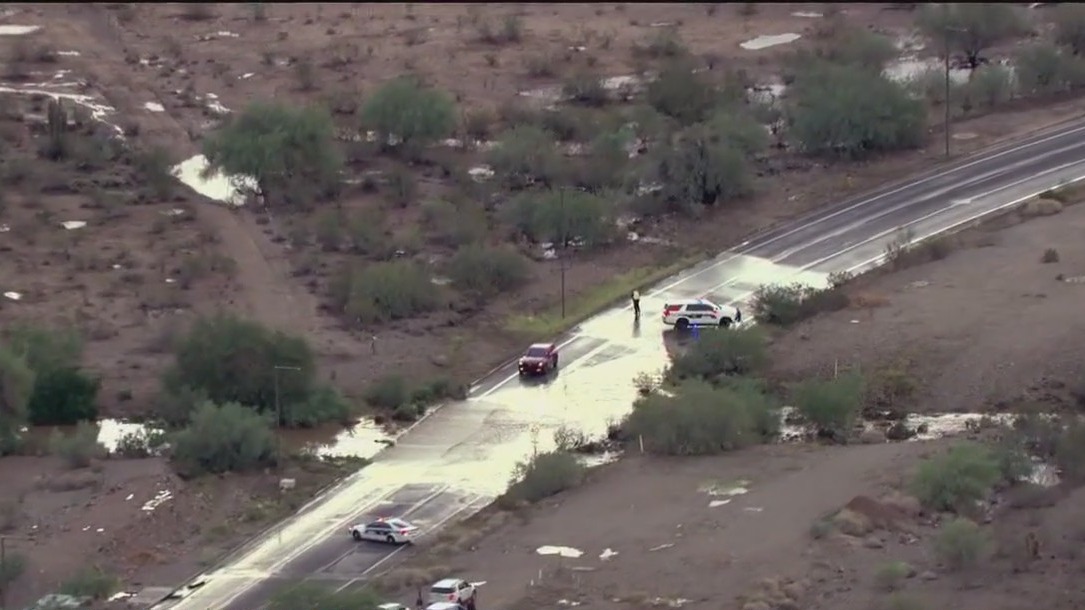 Driver rescued in flooded roads in Northwest Phoenix