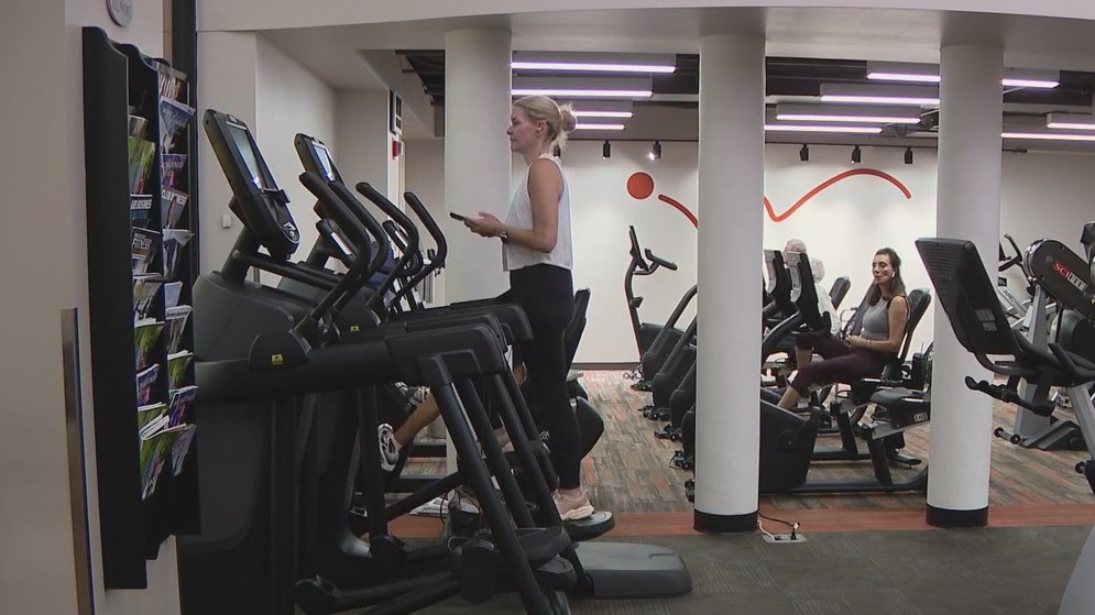Phoenix marathon runners prepare with help from fitness center