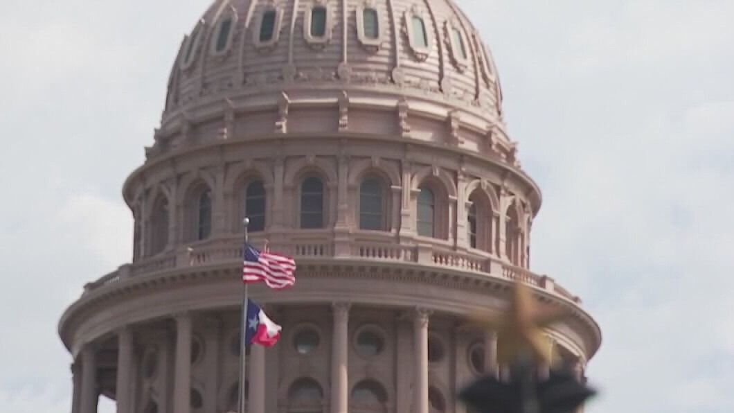 What does Roe v. Wade overturning mean for Texans?