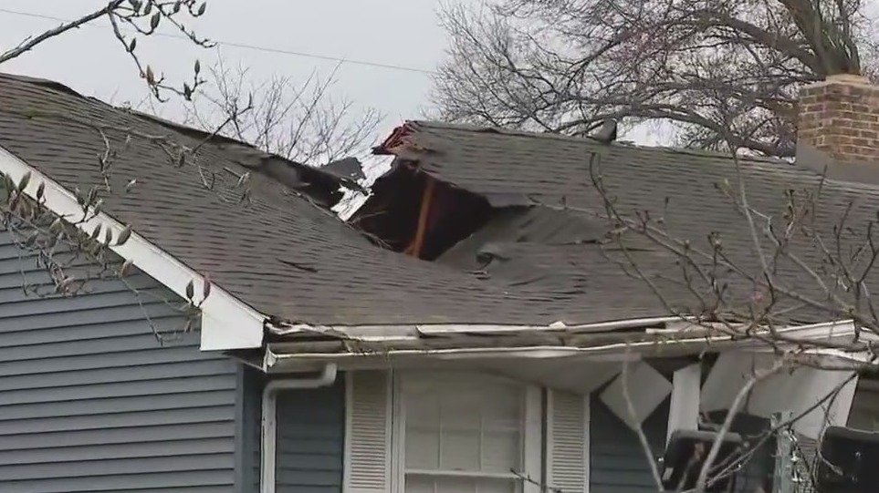 Indiana communities clean up after severe storm damage