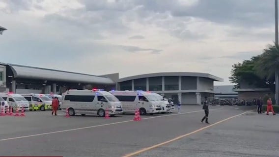 Singapore Airlines: 1 dead after severe turbulence