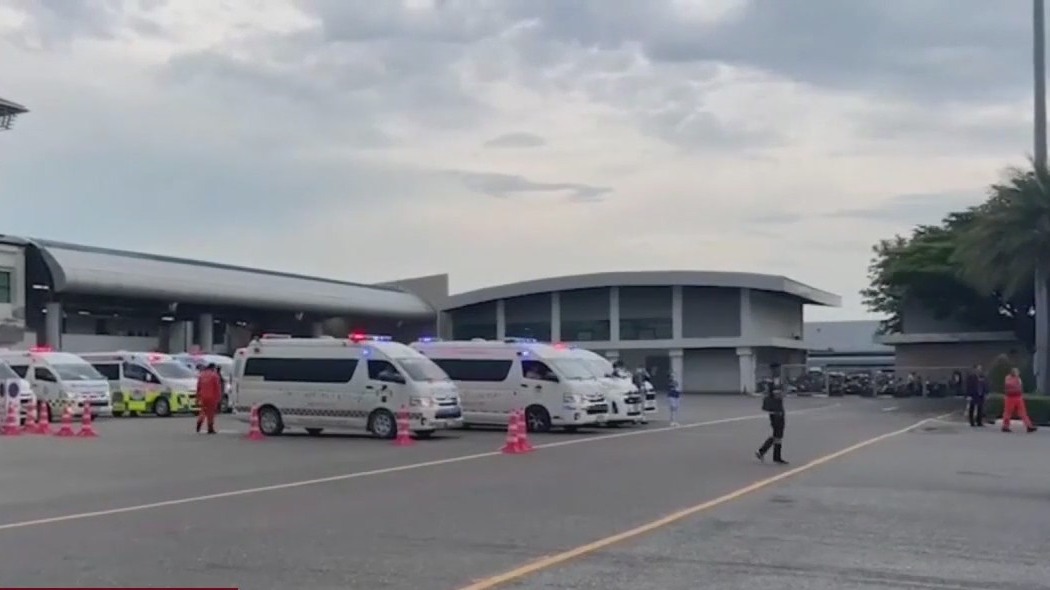 Singapore Airlines: 1 dead after severe turbulence