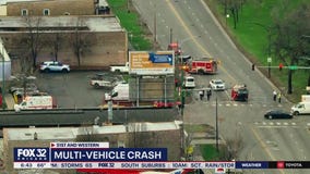 Multi-vehicle crash injures 5 on Chicago's Southwest Side