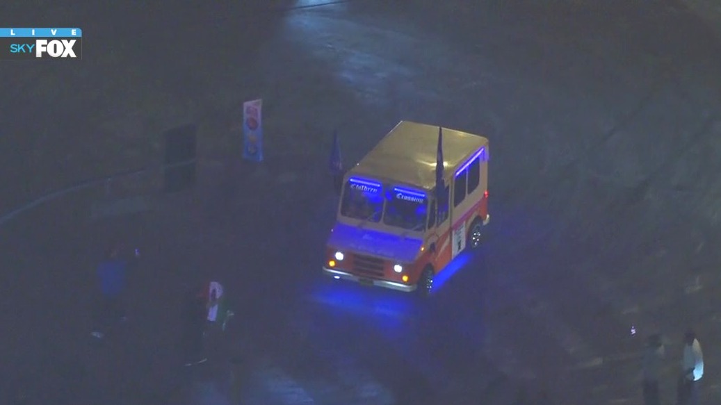 Tiny truck pulls up to Dodgers street celebrations