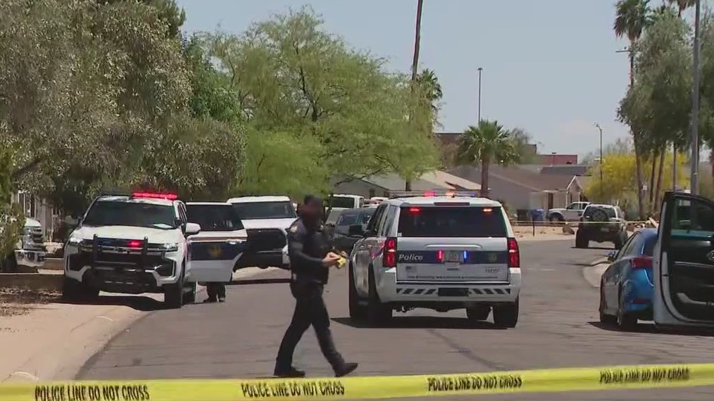 Police investigate murder near SR 51 and Bell Road