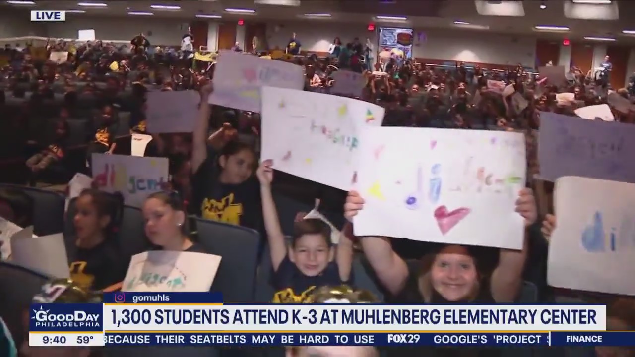 1,300 students gather to celebrate Words of the Week