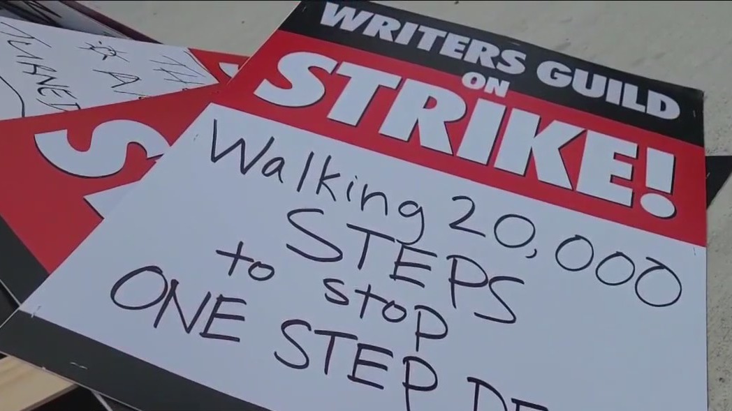 Dad, daughter discuss 2 generation of WGA strikes