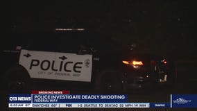 Police searching for suspect after deadly shooting in Federal Way