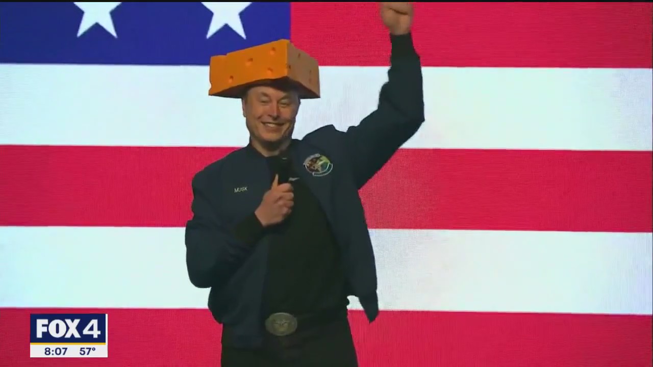 'The woman is a radical left lunatic' -Trump on WI race