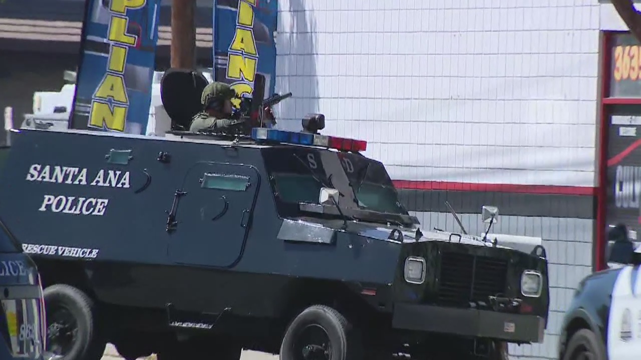 Armed suspect barricaded in Santa Ana store arrested