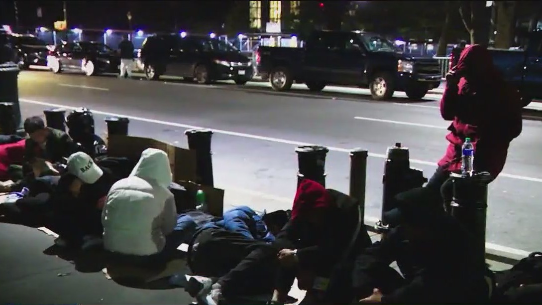 Trump allows migrant arrests at schools, churches