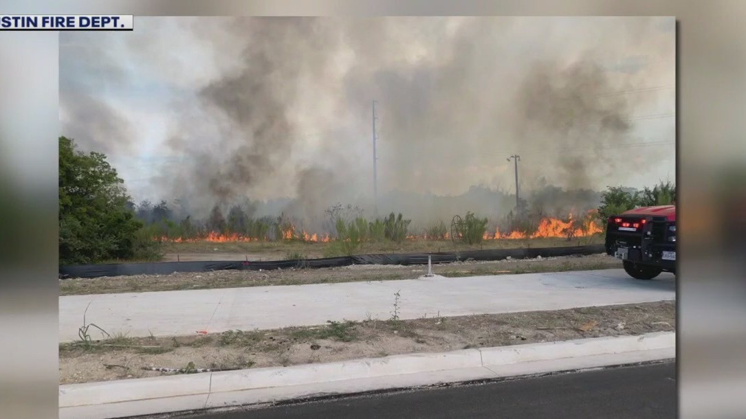 AFD crews fight southwest Austin brush fire