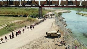 Brandon Johnson joins US mayors pleading for help amid border crisis