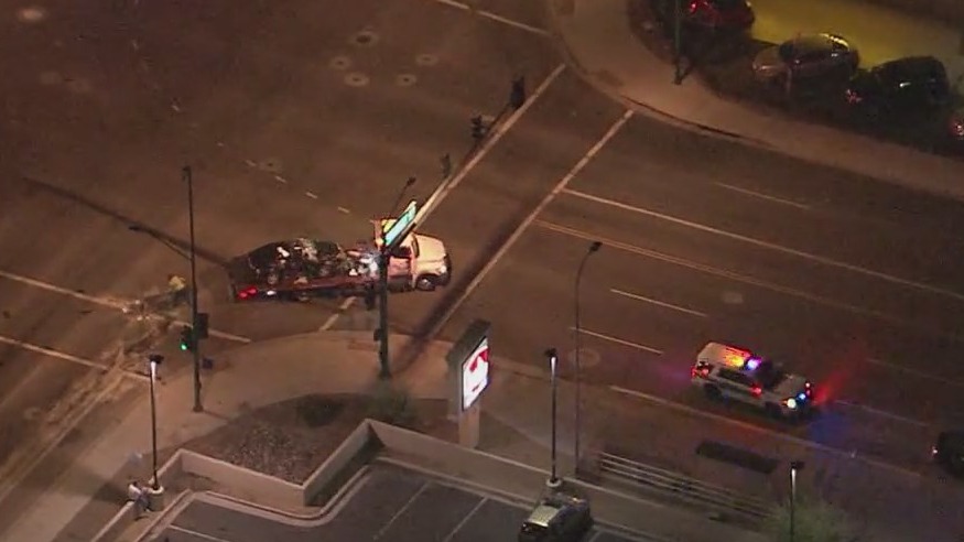 3 hospitalized, including toddler, in South Phoenix crash