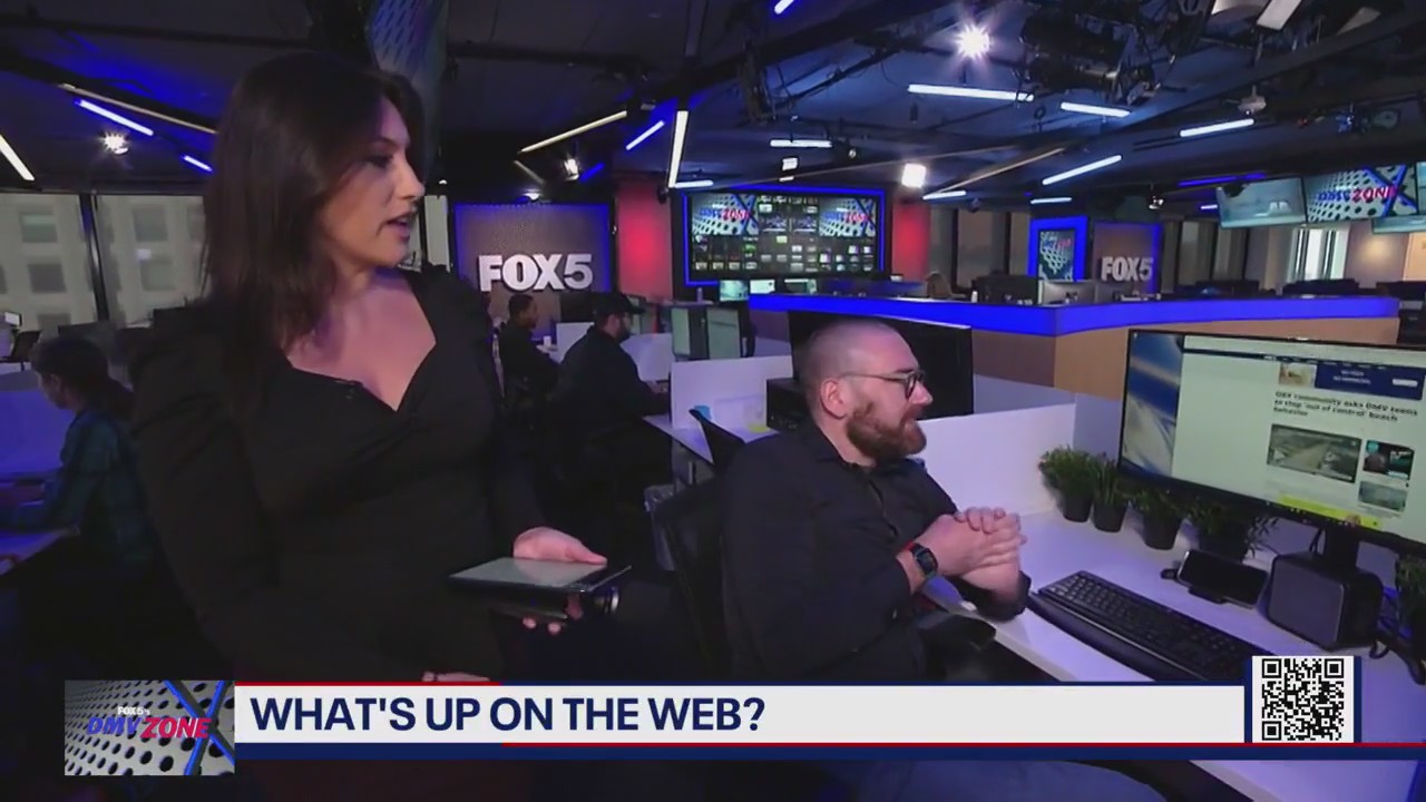 Warm weather in February and Carrie Underwood's leather leggings