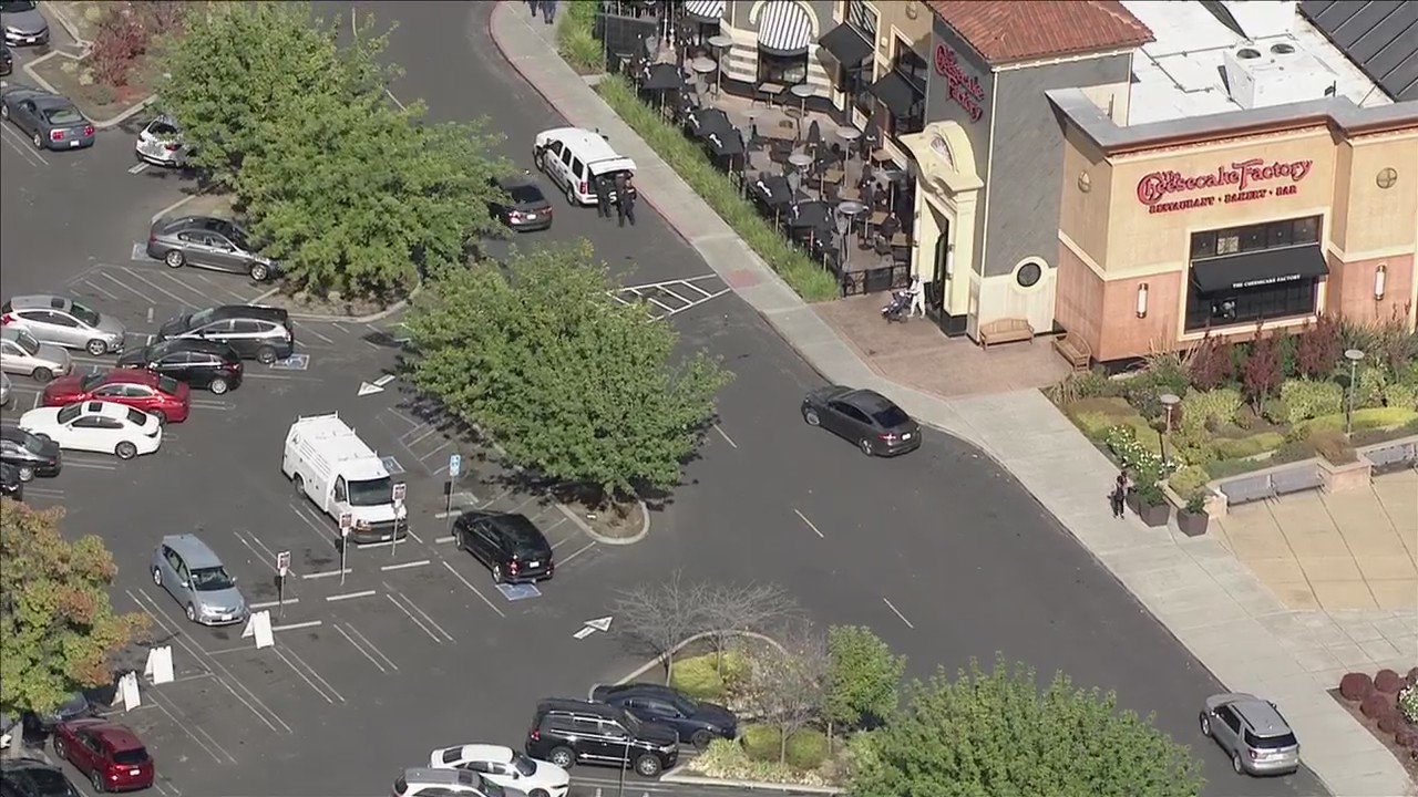 Police arrest East Bay armed robbery suspect after chase into Macy's store