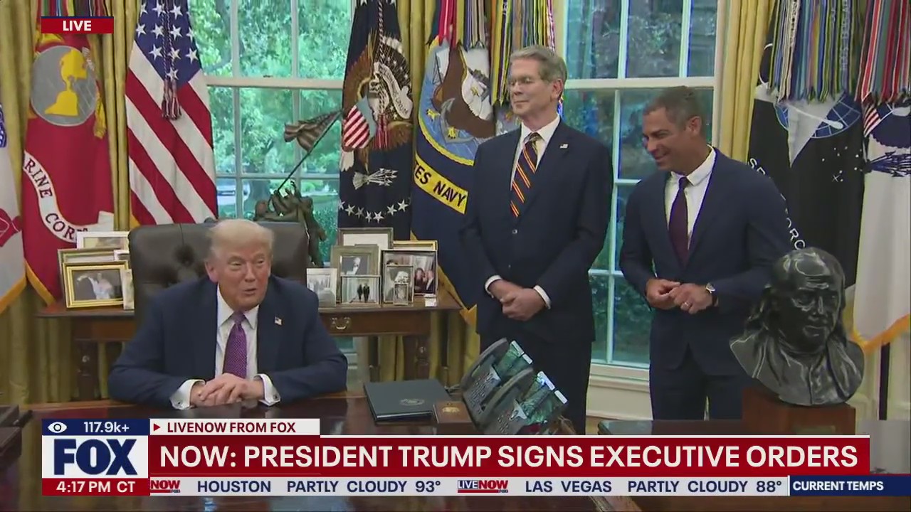 FULL: Trump signs executive order in Oval Office