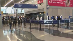 Labor Day travel: Buttigieg visits O'Hare ahead of busy weekend