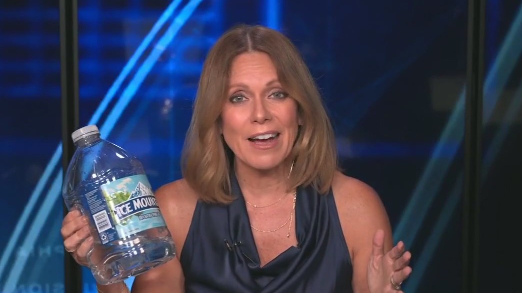 Avoid alcohol and caffeine during the heat