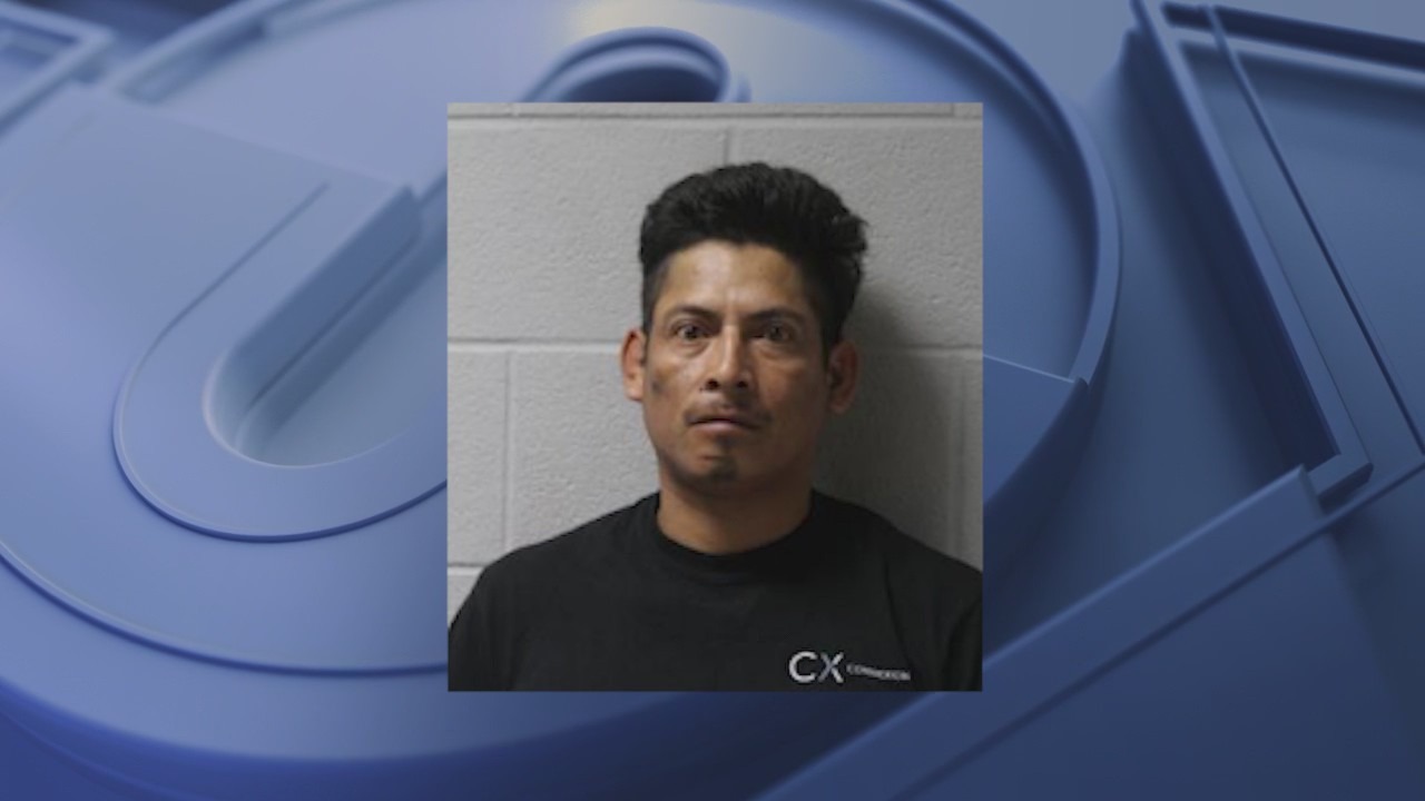 Glenview man charged with sexual assaulting juvenile acquaintance