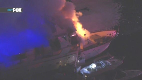 100-foot yacht explodes in Marina del Rey