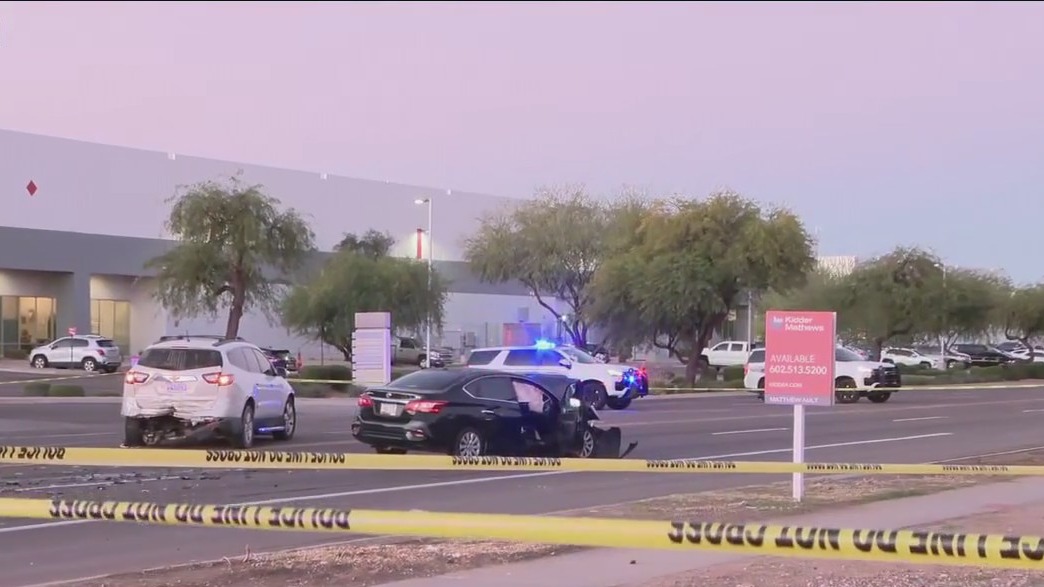 1 dead following pedestrian crash in Phoenix | FOX 10 Phoenix