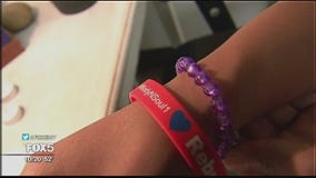 Bracelets and massages for Puerto Rico