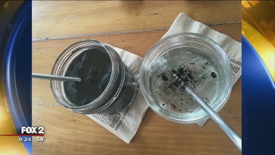 Charcoal powder in your water: what's the deal?