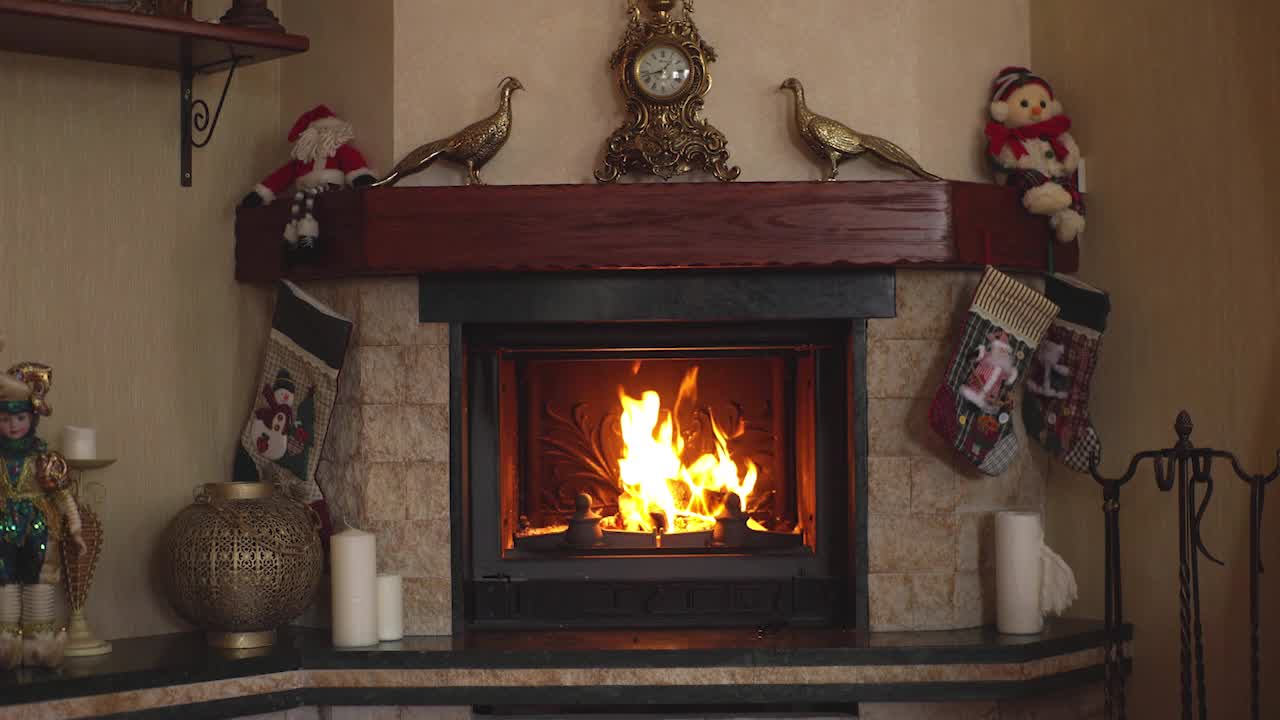 Happy Holidays: Yule Log