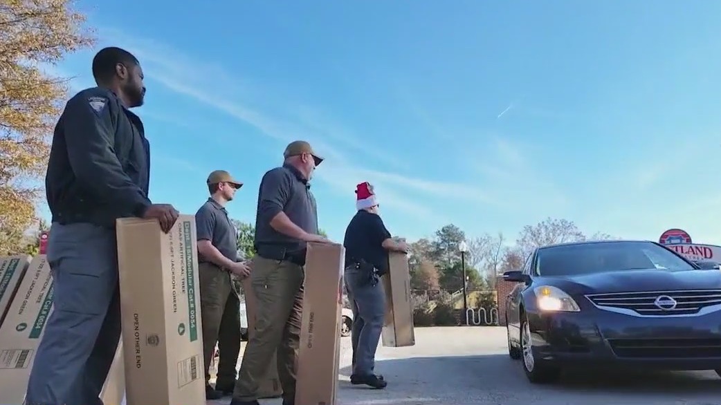 LaGrange police tree giveaway